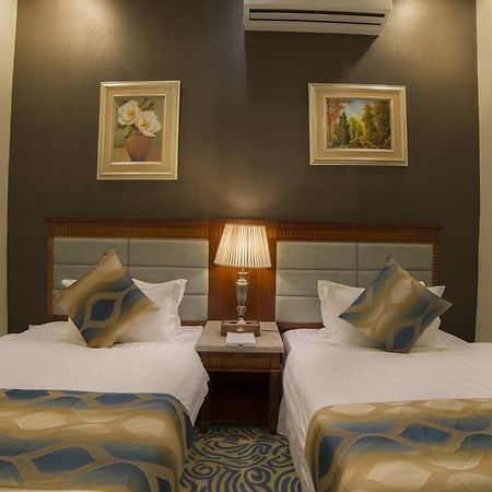 Kyan Al Yarmouk Suites Riad Exterior foto