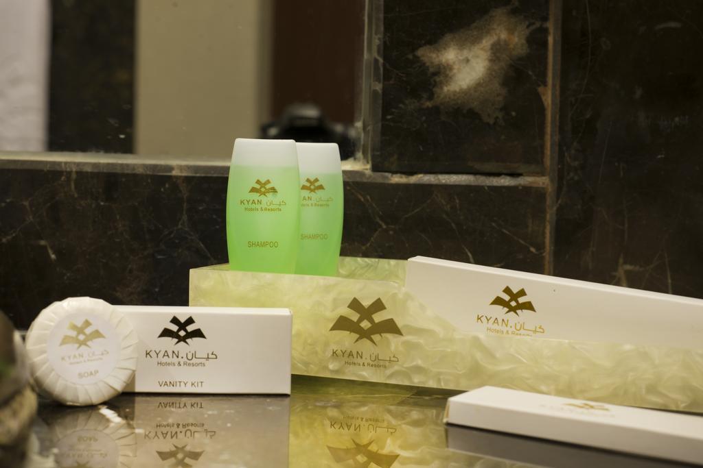 Kyan Al Yarmouk Suites Riad Exterior foto