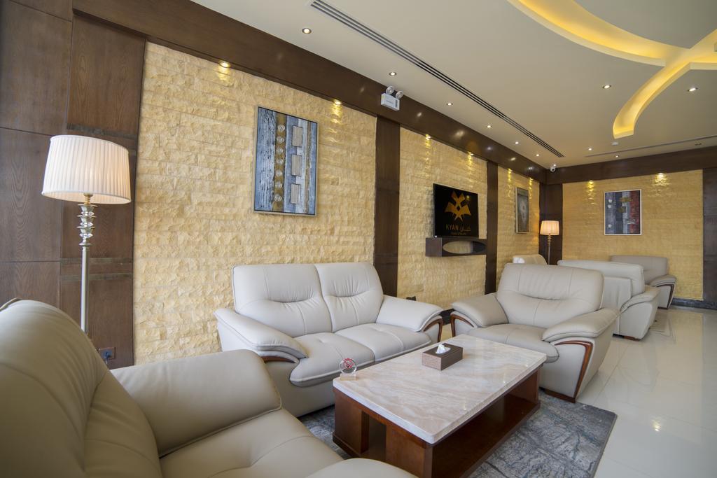 Kyan Al Yarmouk Suites Riad Exterior foto